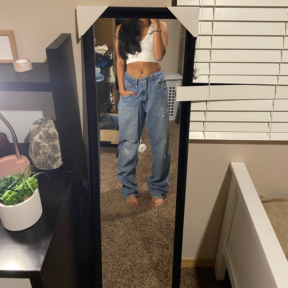 Medium washed, baggy jeans, size 33x32.